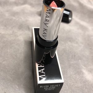 MARY KAY LIPSTICK 18$